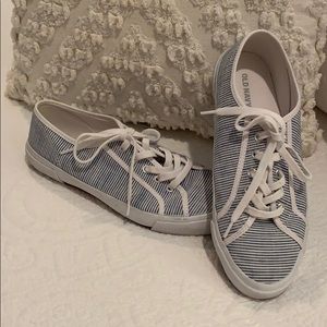 $5 Old Navy Striped Cushioned Insoles Sneakers Sz8